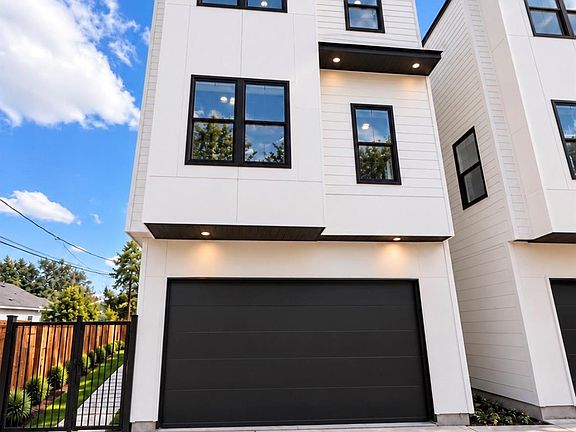 2nd image of 3012 Stonewall St #B
