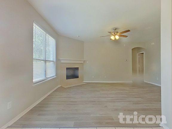 2nd image of 3005 Glenrose Dr