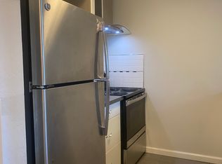 382 Adams Street, Oakland, CA 94610