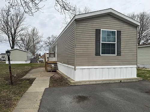 303 Carriage Lane Est Photo 1 303 Carriage Lane Est Photo 1