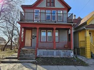 1917 N 18th St #1, Milwaukee, WI 53205