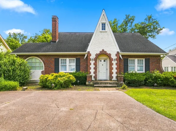 1621 S Observatory Dr, Nashville, TN 37215