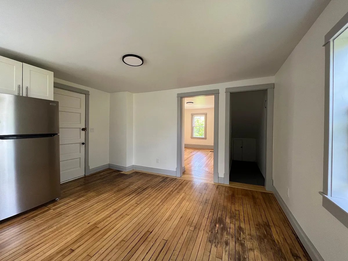 Building Photo - 344 Harrison St #344.5