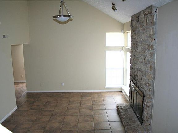 3rd image of 1811 Shorter Dr