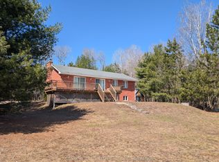 1012 Papineau Lake Rd, Hastings Highlands, ON K0L2R0