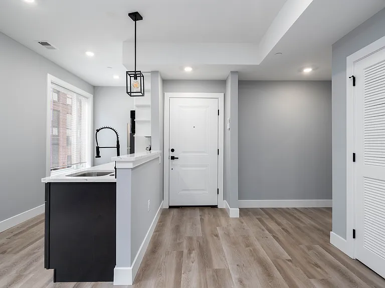 2323 E Cabot St #2 — Photo 8
