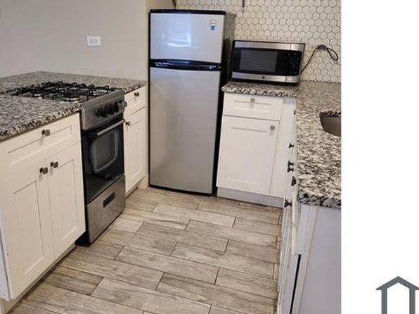 5852 W Irving Park Rd #6