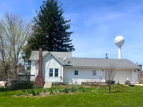 107 Richards St, Ridgeway, WI 53582