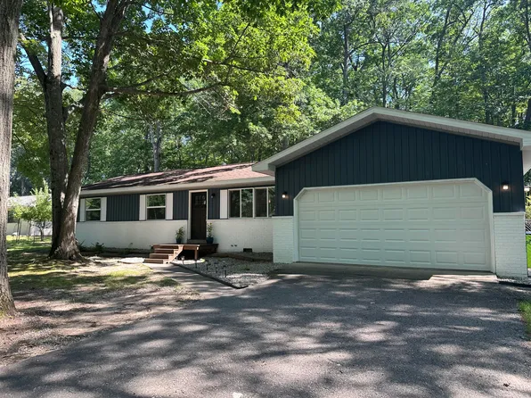 8770 Edward Kumm Dr, Roscommon, MI 48653