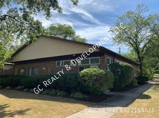 4900-4906 Fairview Ave UNIT 4900-8, Downers Grove, IL 60515