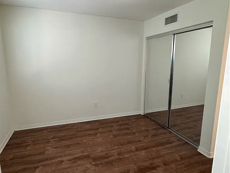 25709 Holiday Cir #A — Photo 5