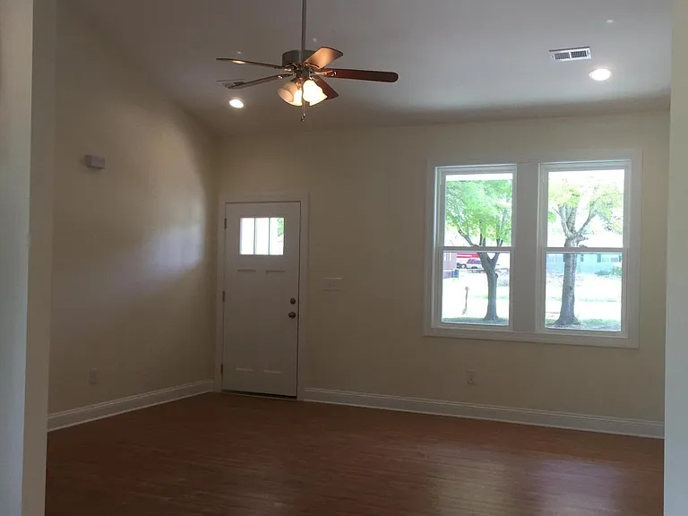 511 Peru Rd — Photo 10