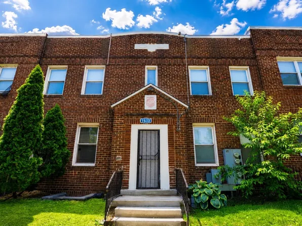 1633 E St NE APT 3, Washington, DC 20002