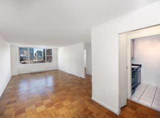 166 E 34th St #305, New York, NY 10016
