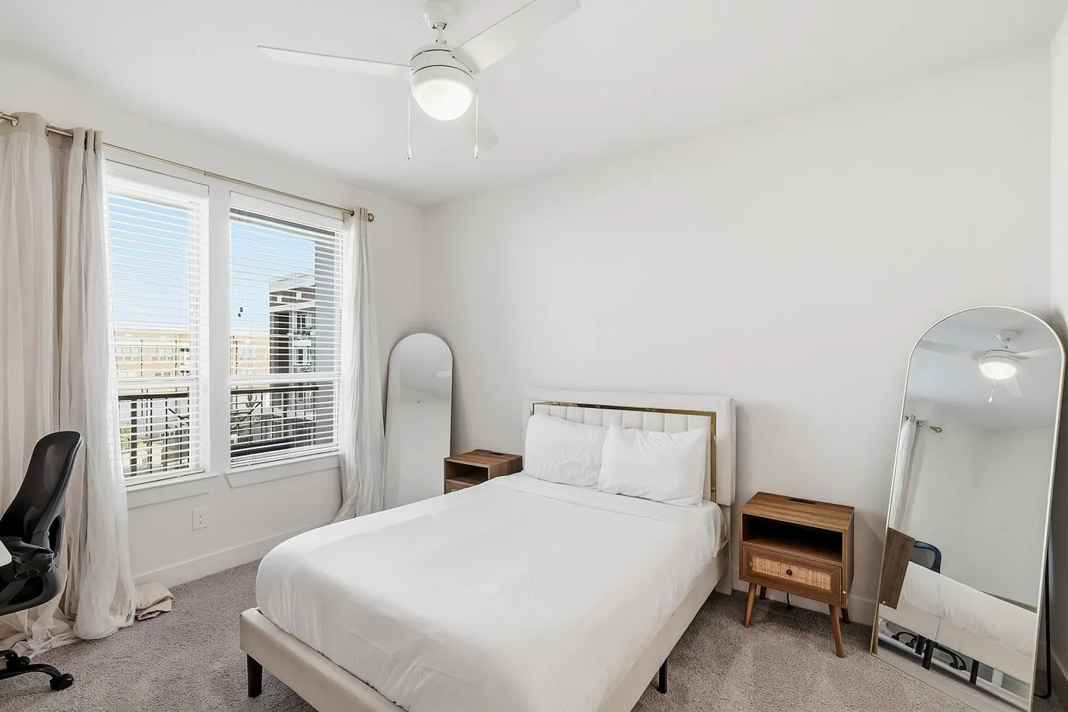 1 bed, 1.0 bath, 7997 sqft, $2,848 — Photo 3