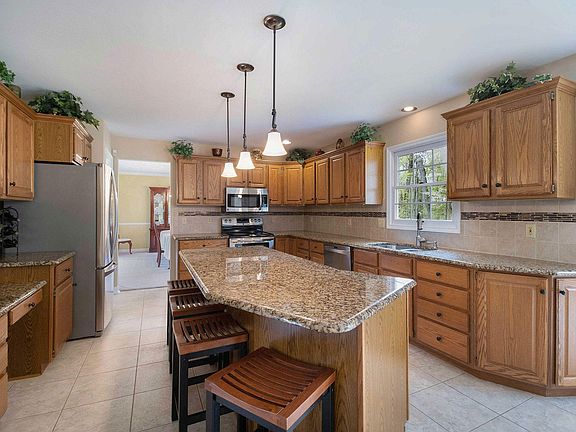 3rd image of 4743 Brickleton Woods Dr