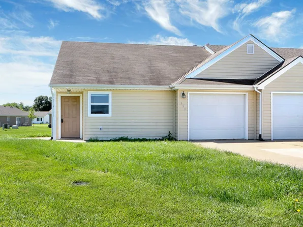 420 Brooklawn Ct, Manhattan, KS 66502