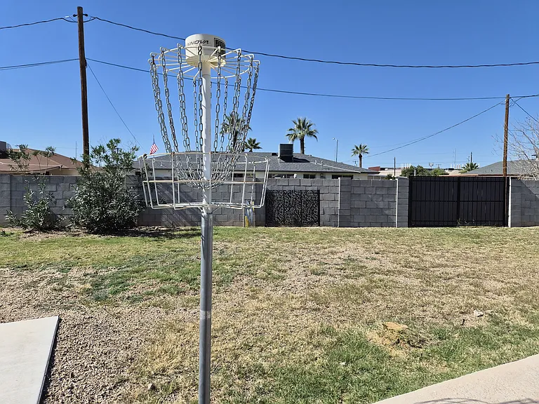 2401 W Angela Dr — Photo 4