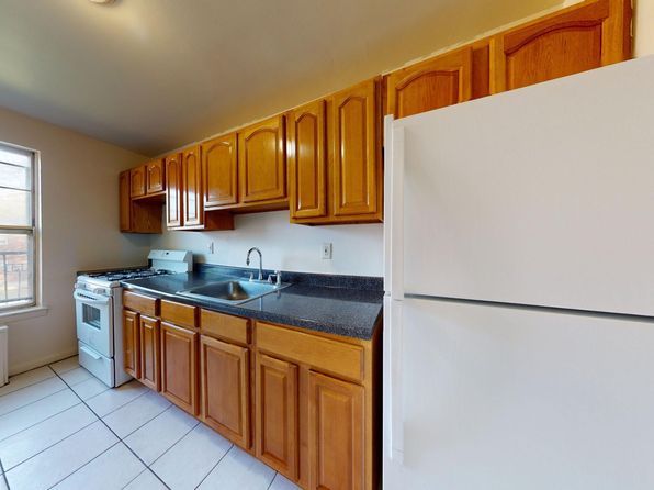935 Broad St #EH