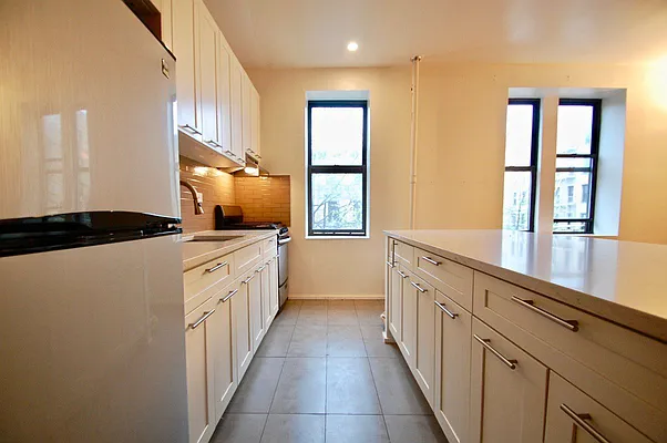 Rented by Bohemia Realty Group | media 3