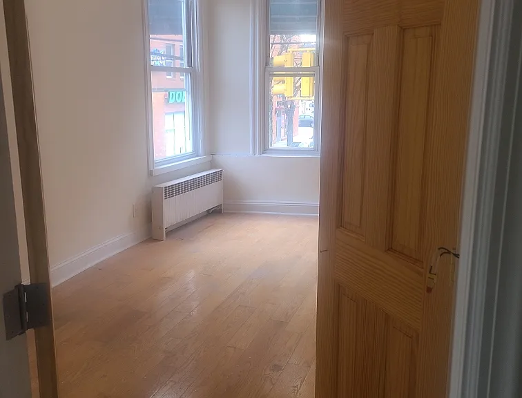 11421 Jamaica Ave #3 — Photo 3