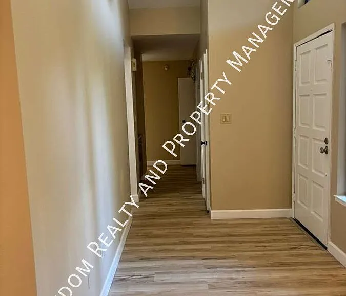 9117 Hoxie Ct — Photo 9