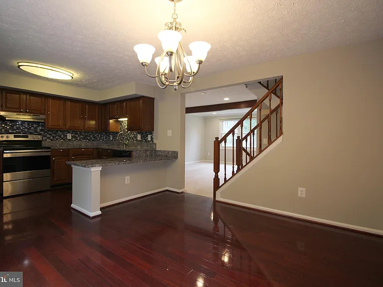 14126 Red River Dr — Photo 11