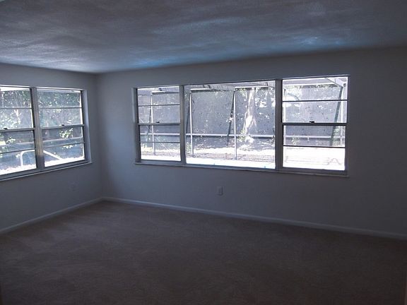 Great Room to Swimming Pool