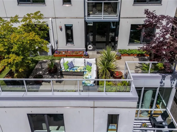 76 Cedar Street #708, Seattle, WA 98121