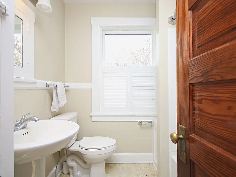 4577 Stony Point Rd — Photo 15