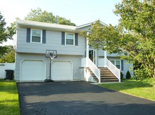 54 Cypress Rd, Toms River, NJ 08753