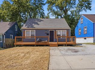 5746 College Ave, Kansas City, MO 64130