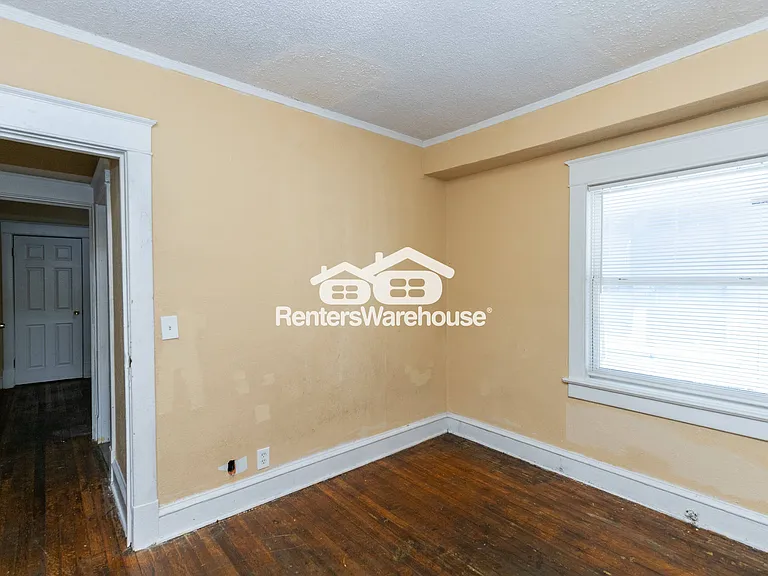 4038 Bellefontaine Ave — Photo 17