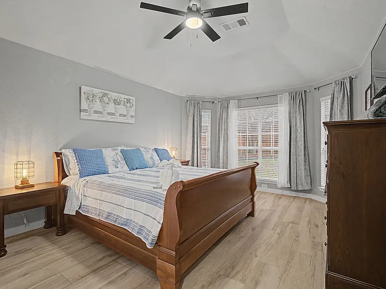 2409 Mallard Dr — Photo 23