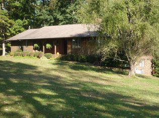 131 Cedar Lake Dr, Statesville, NC 28625