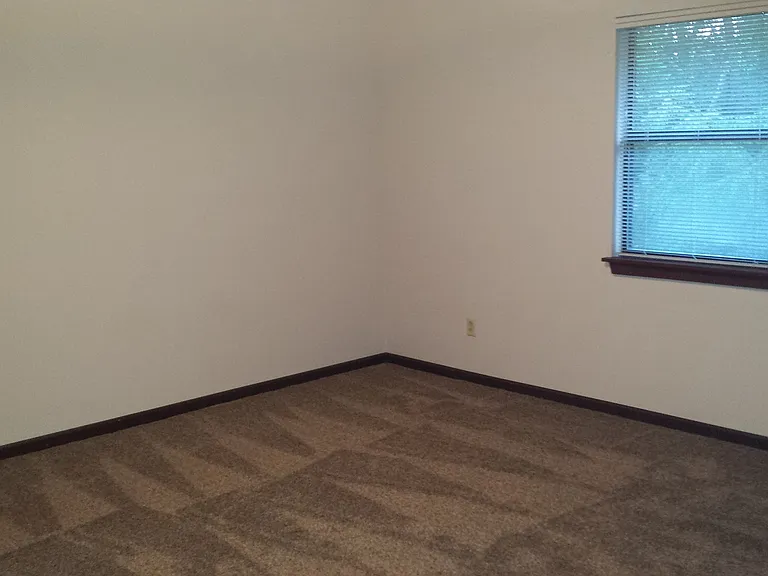 505B Columbia Dr — Photo 5