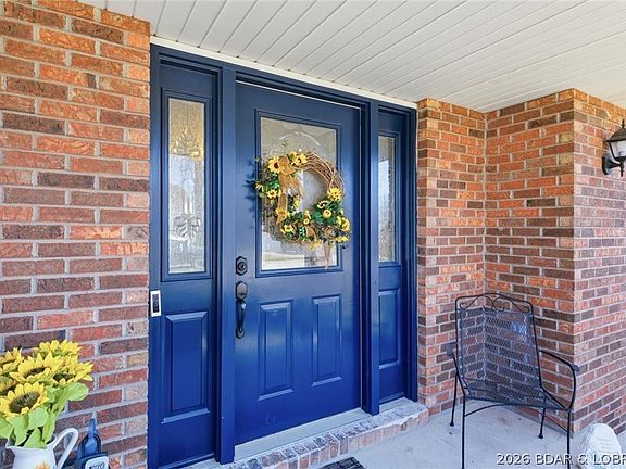 2nd image of 306 El Donna Ave