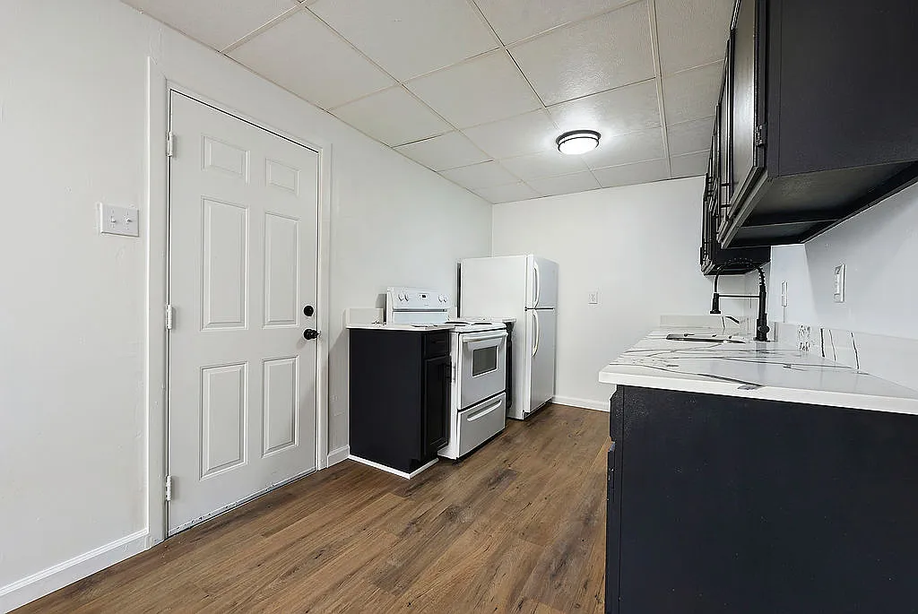 1 bed, $925 — Photo 3