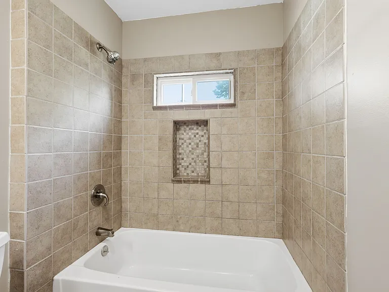 1119 Superior Ave #1119 — Photo 20