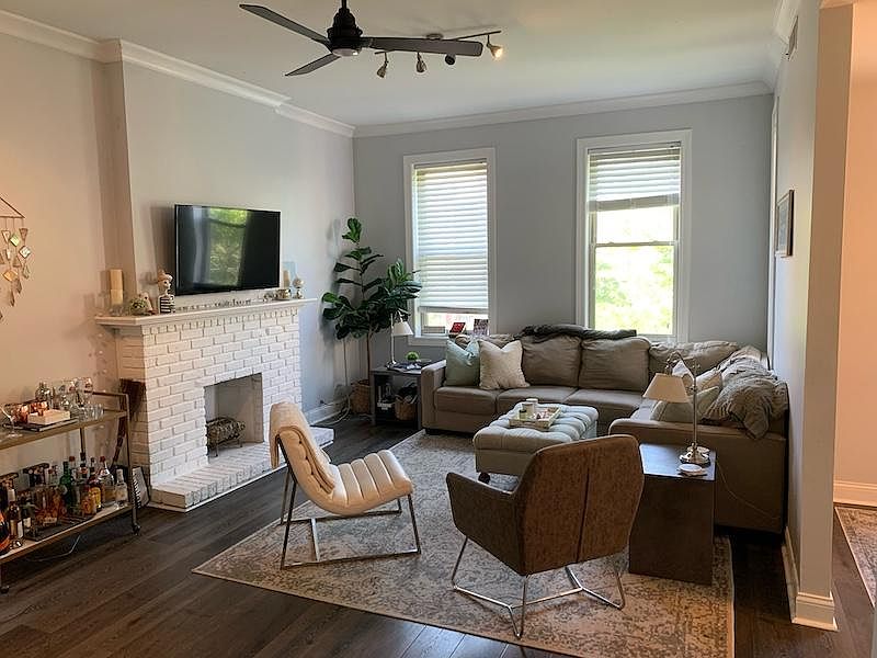 1st image of 347 W Dickens Ave APT 3