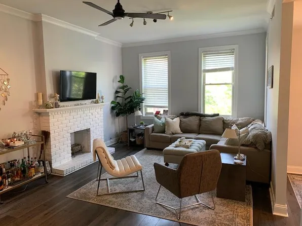 347 W Dickens Ave APT 3, Chicago, IL 60614