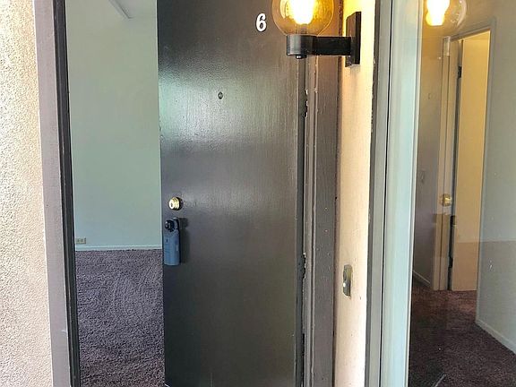2nd image of 2212 Woodside Ln Unit 6