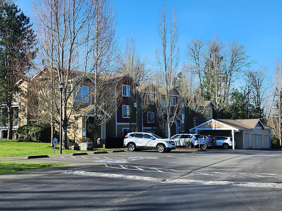 710 240th Way SE #J103