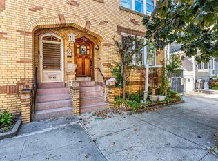 7740 74th St, Ridgewood, NY 11385