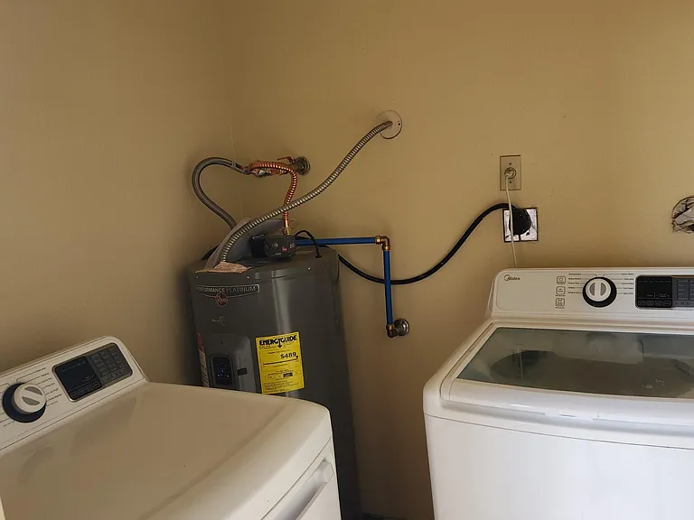 886 W Galveston St #202 — Photo 18