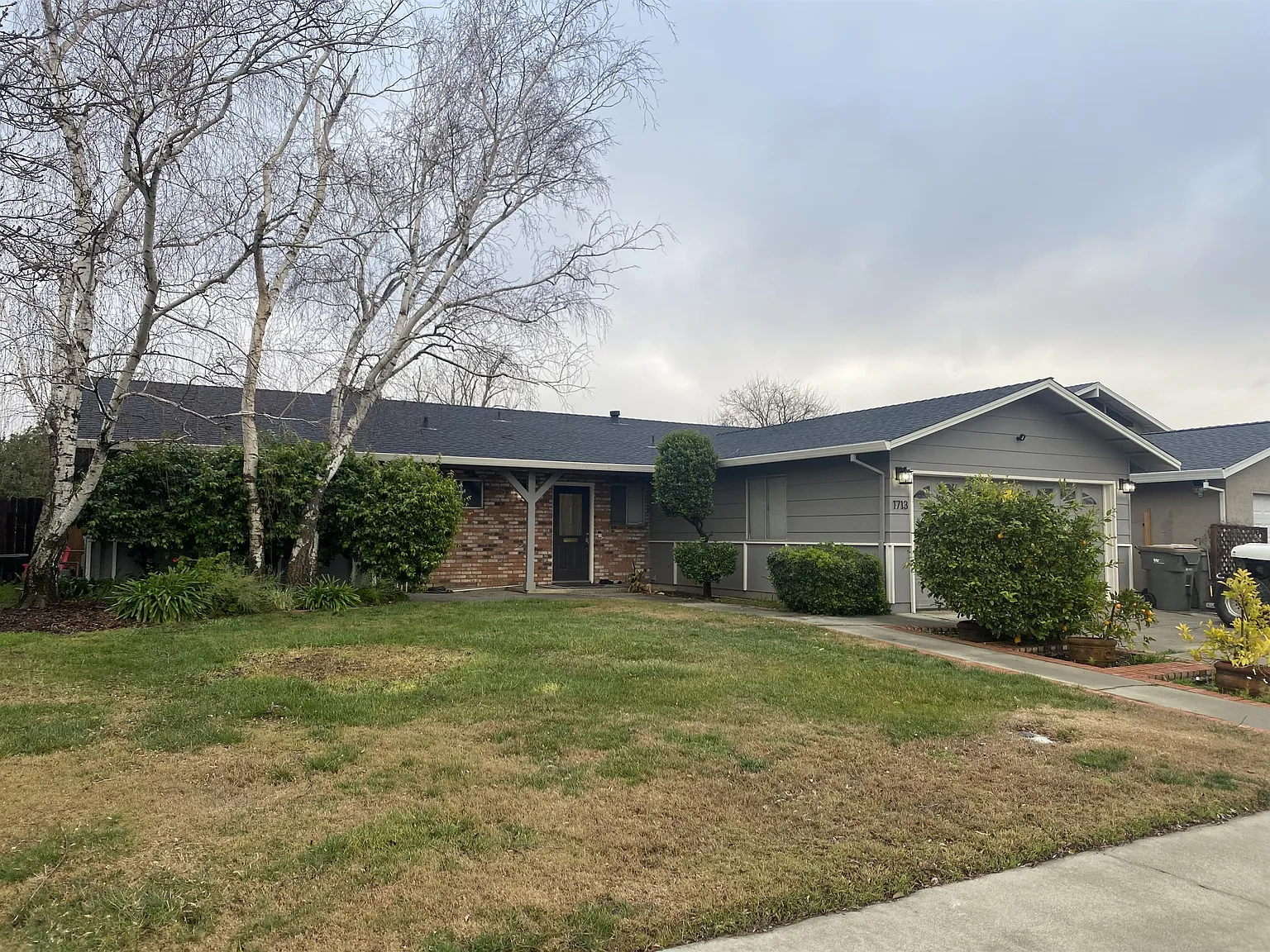 1713 El Paseo Dr photo 1