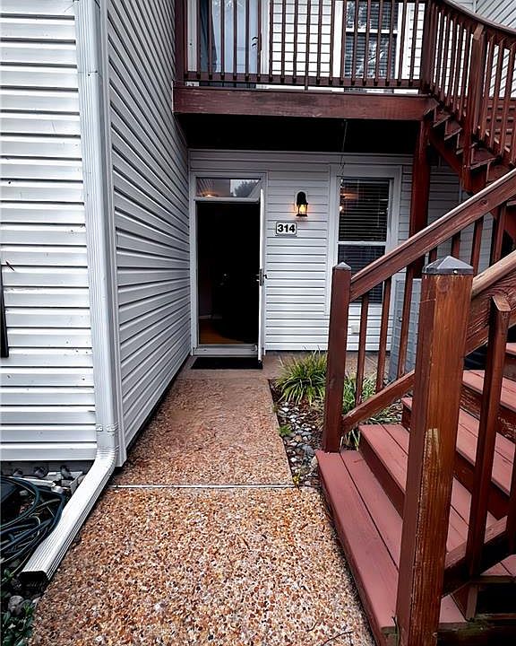 1st image of 314 Persimmon Dr