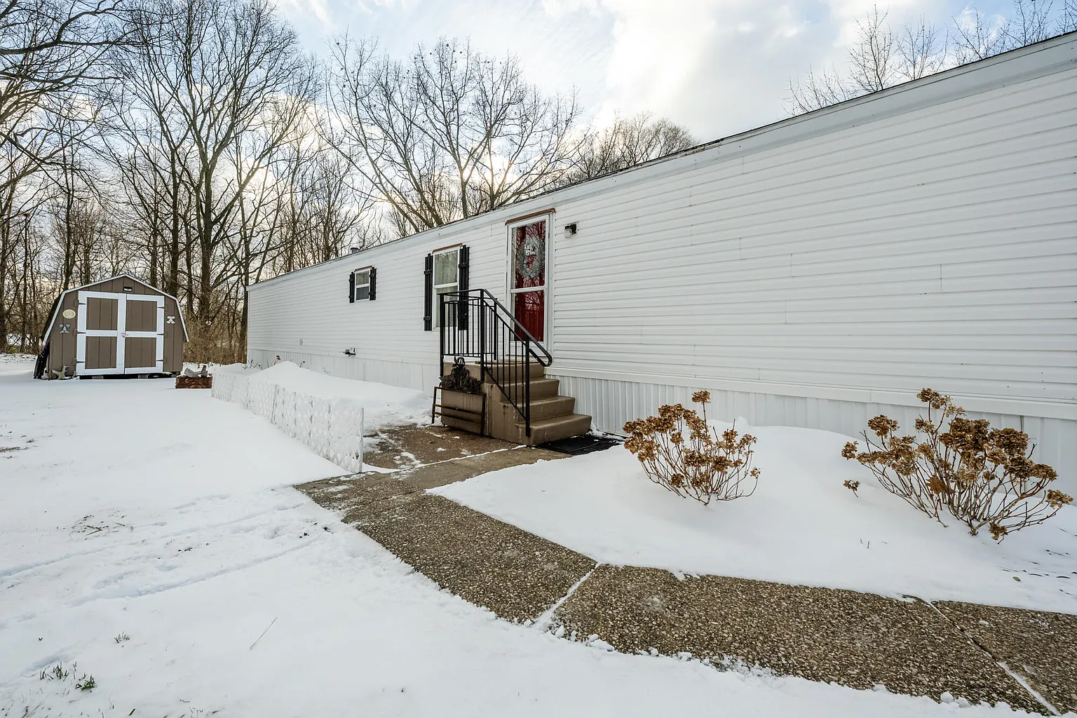 1565 N M 63 #65 photo 1