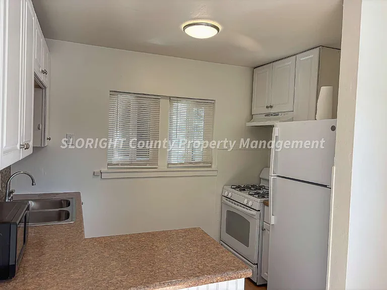 724 23rd St #C — Photo 4