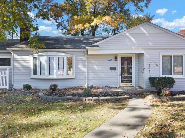 4166 Harding St, Dearborn Heights, MI 48125